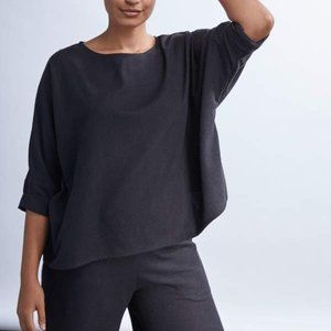 Women's Relaxed Short Sleeve Tee - Black